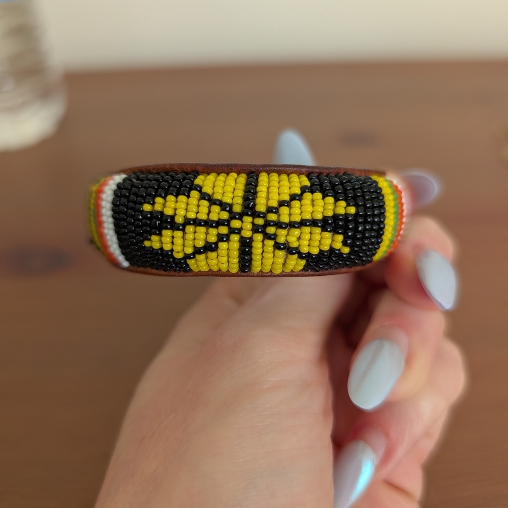 Colorful Beaded Bracelet - Picture 2 of 6